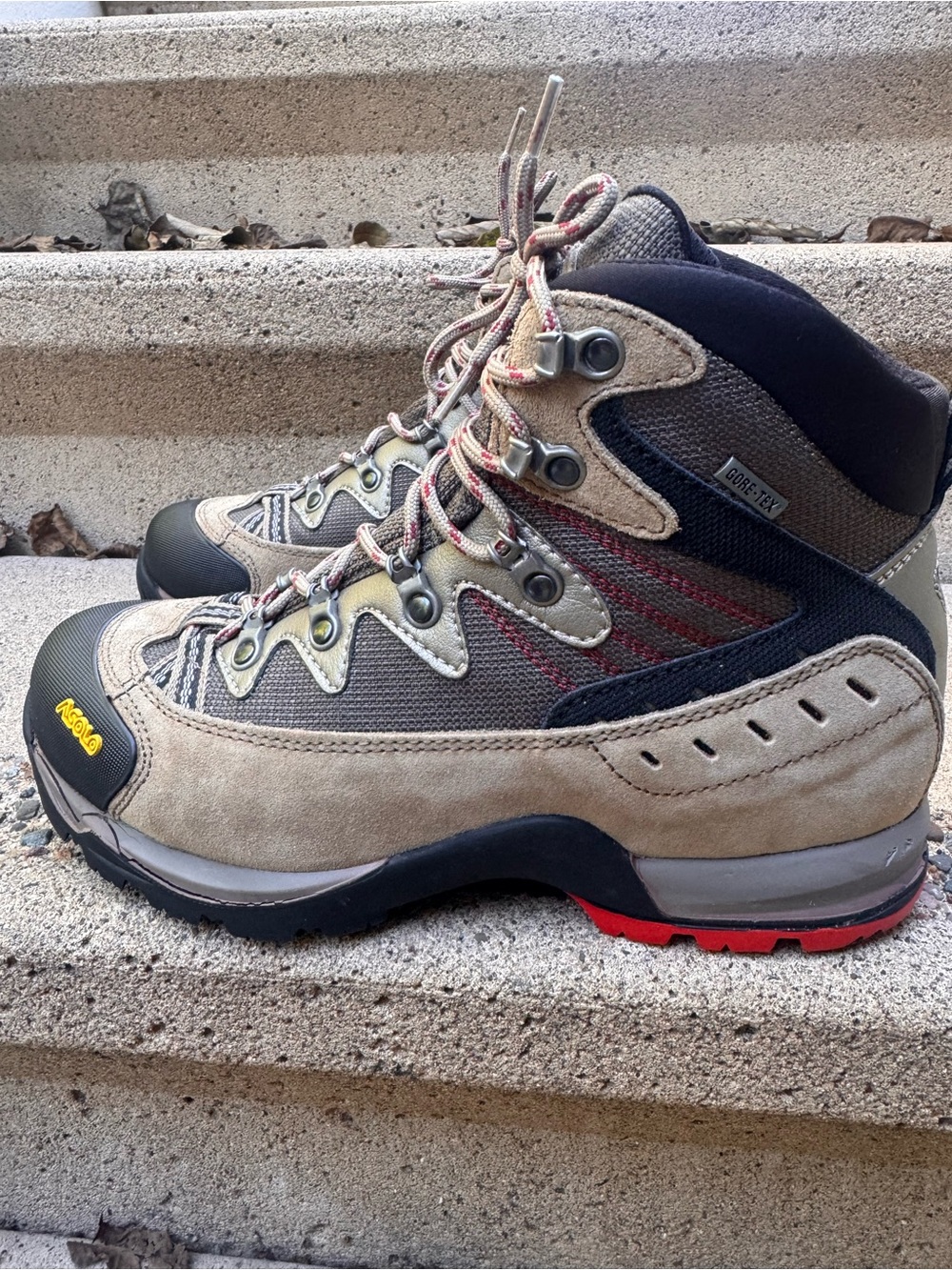 Asolo Women's Tan, Black and Red Lace-Up Hiking Boots size 9 new